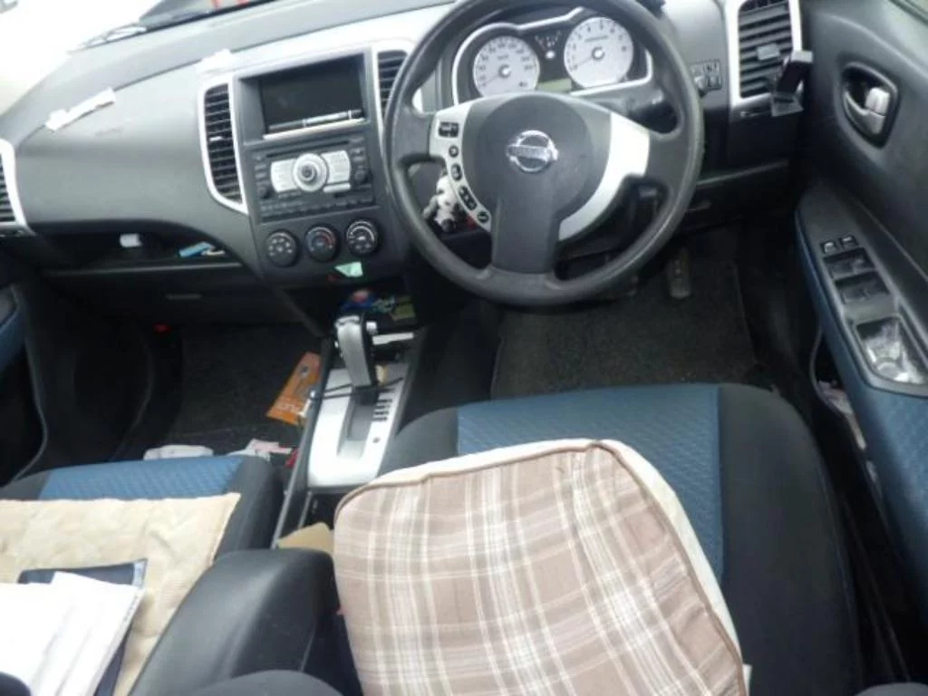 Nissan Wingroad  с аукциона в Японии