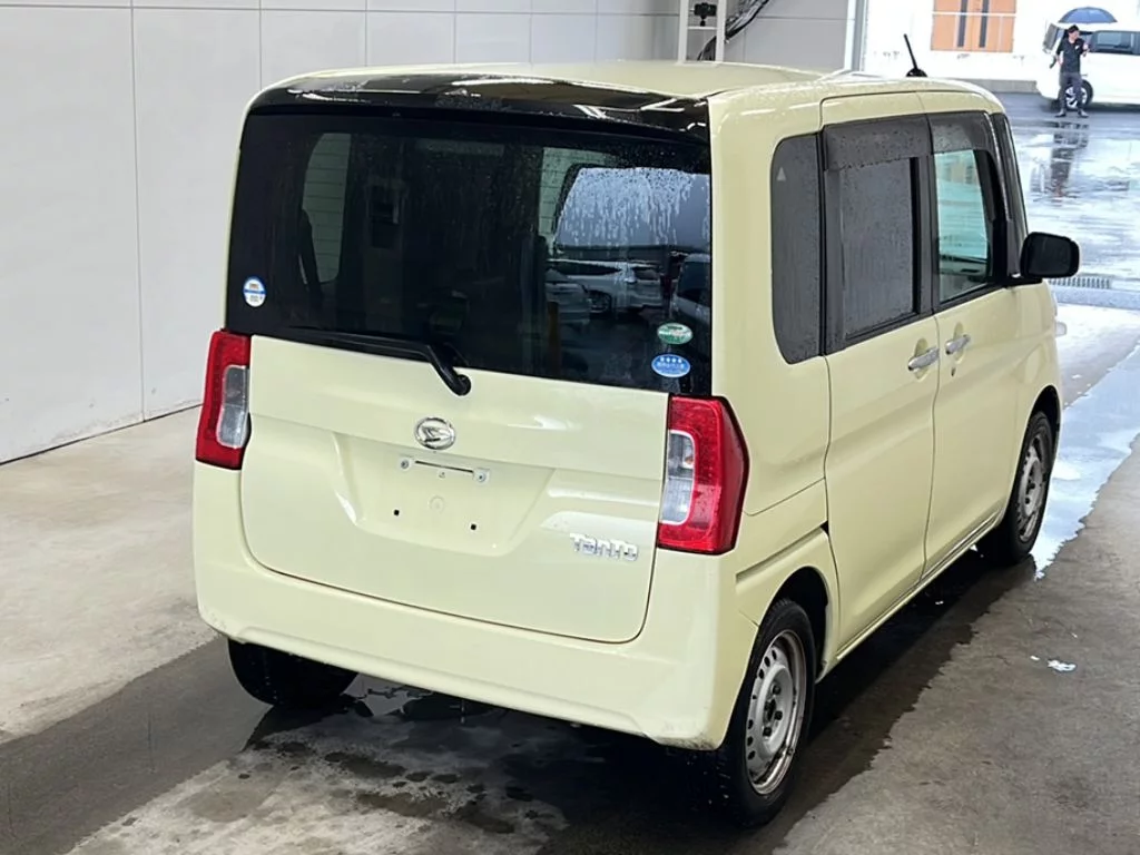 Daihatsu Tanto  с аукциона в Японии