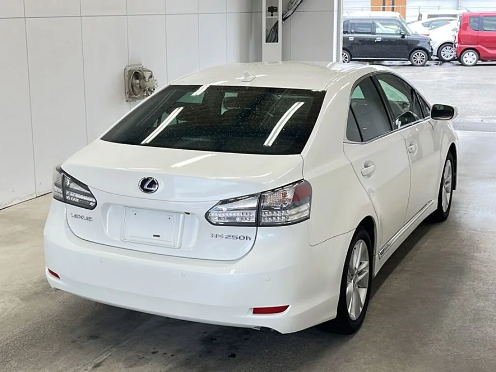 Lexus HS250h  с аукциона в Японии