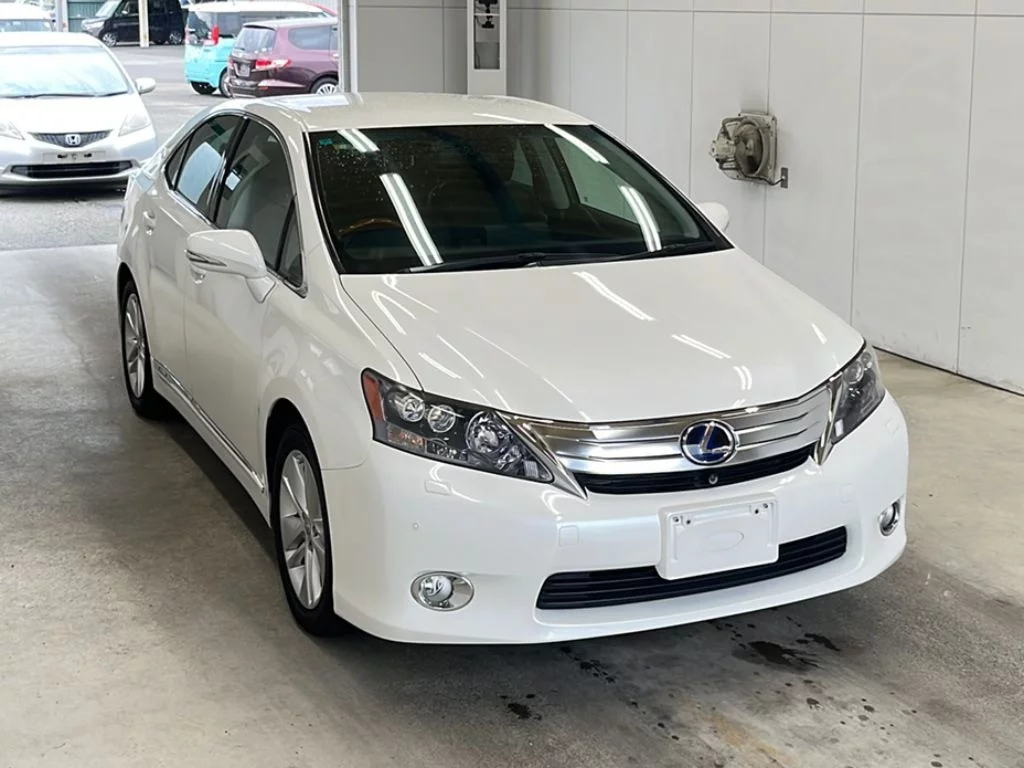 Lexus HS250h  с аукциона в Японии