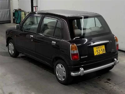 Daihatsu Mira Gino