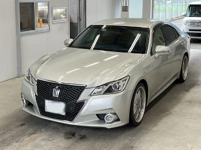 Toyota CROWN HYBRID