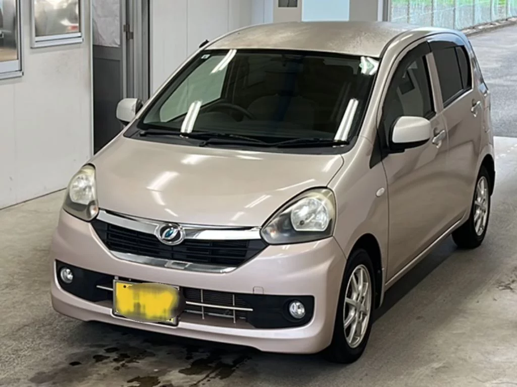 Daihatsu Mira e:S  с аукциона в Японии