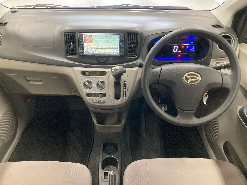 Daihatsu Mira e:S  с аукциона в Японии