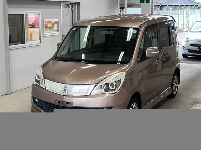 Mitsubishi Delica D:2
