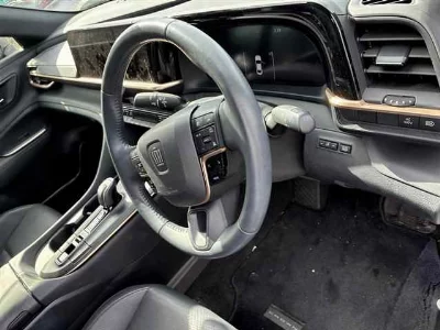 TOYOTA CROWN CROSSOVER