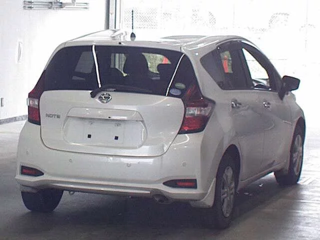 Nissan Note  с аукциона в Японии