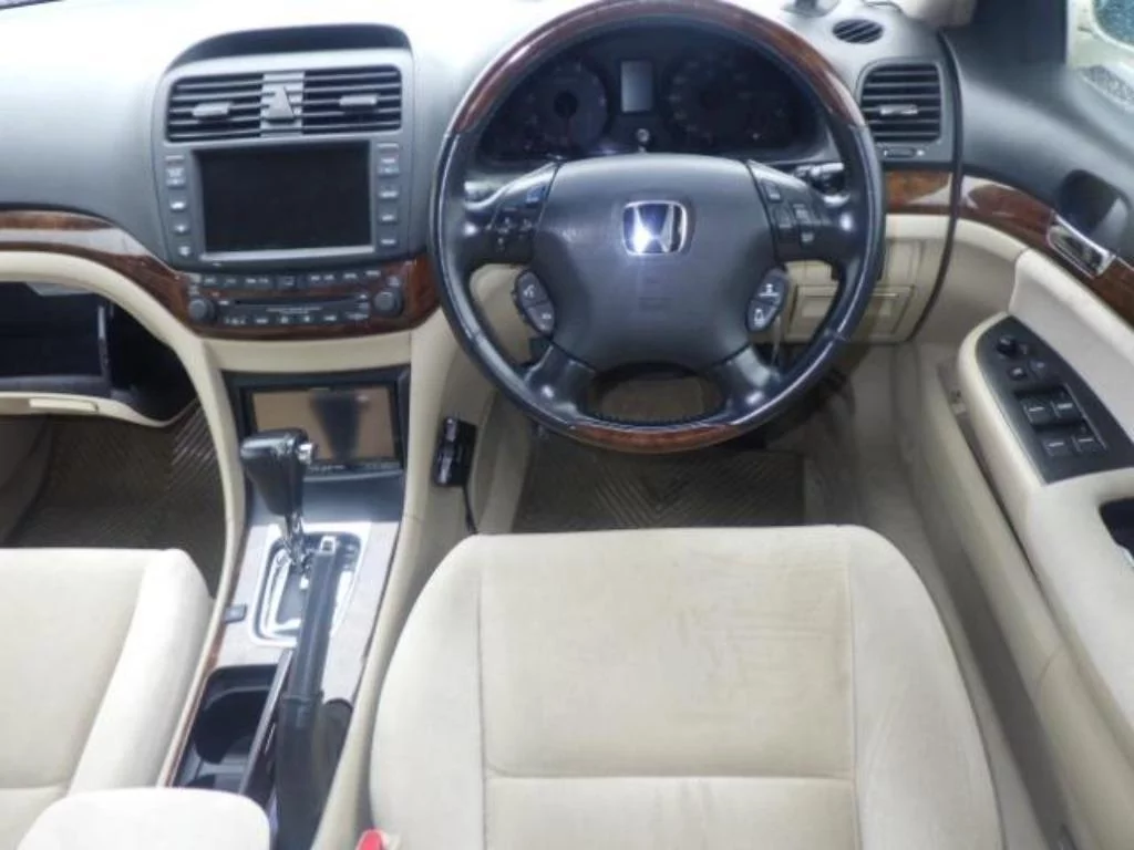 Honda Inspire  с аукциона в Японии