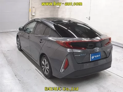 TOYOTA PRIUS PHV