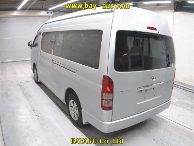 TOYOTA HIACE WAGON