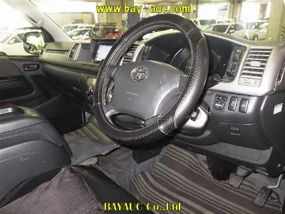 TOYOTA HIACE WAGON