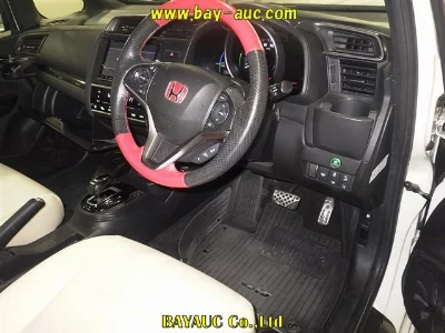 Honda FIT HYBRID