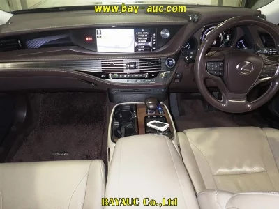 Lexus LS500h