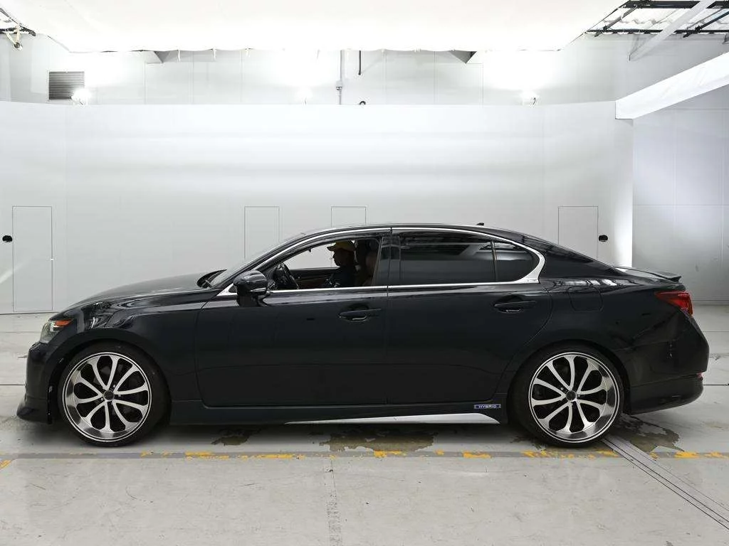 Lexus GS  с аукциона в Японии