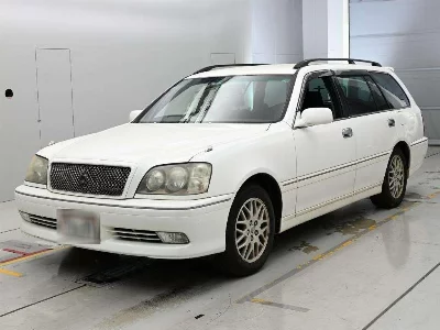 Toyota Crown Estate