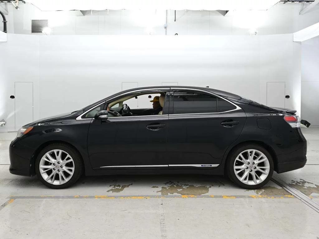 Lexus HS250h  с аукциона в Японии