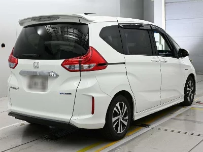 Honda FREED + HYBRID