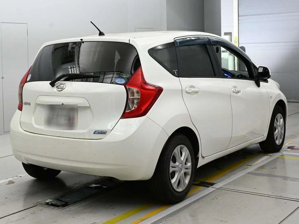Nissan Note  с аукциона в Японии