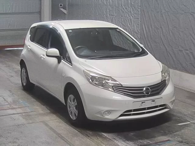Nissan Note  с аукциона в Японии
