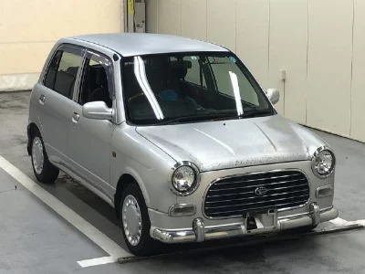 Daihatsu Mira Gino