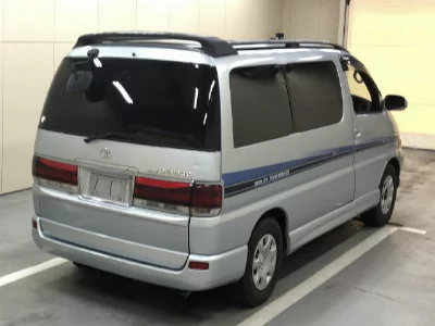 Toyota Hiace Regius