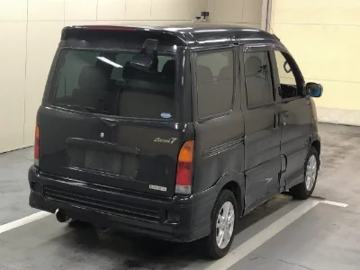 Daihatsu Atrai 7