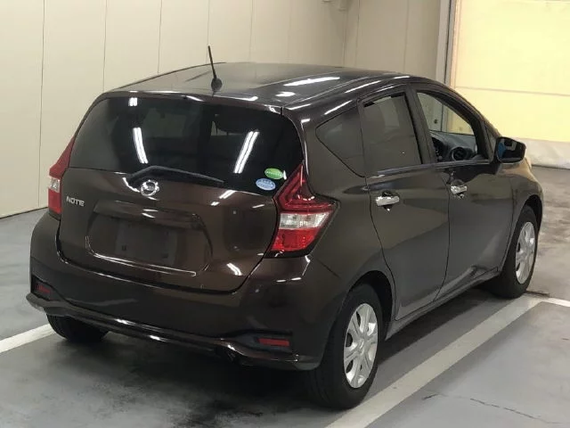 Nissan Note  с аукциона в Японии