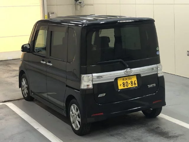 Daihatsu Tanto  с аукциона в Японии