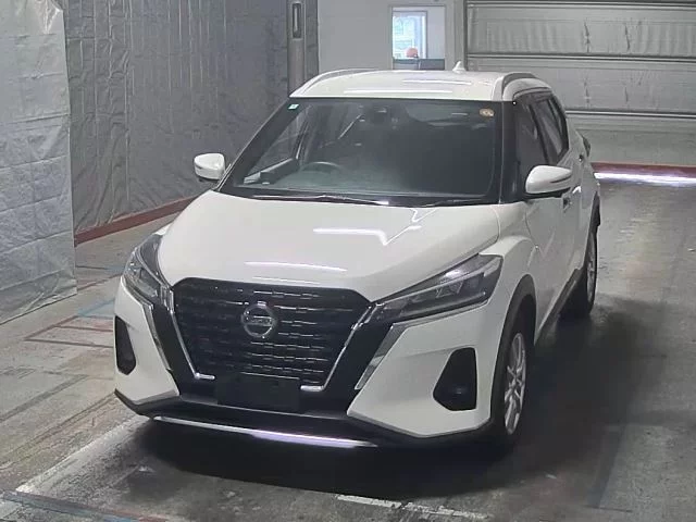 Nissan Kicks  с аукциона в Японии
