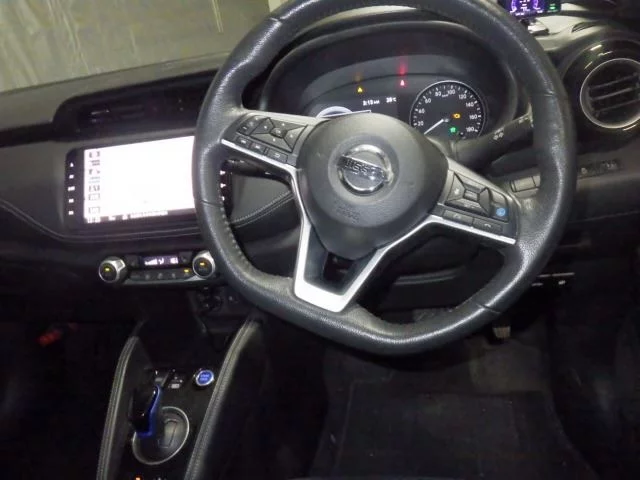 Nissan Kicks  с аукциона в Японии