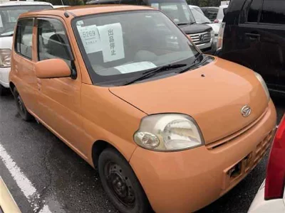 Daihatsu Esse