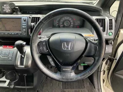 HONDA STEPWGN SPADA