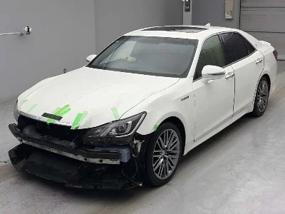 Toyota CROWN HYBRID