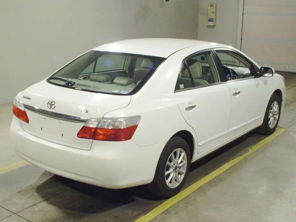 Toyota Premio  с аукциона в Японии
