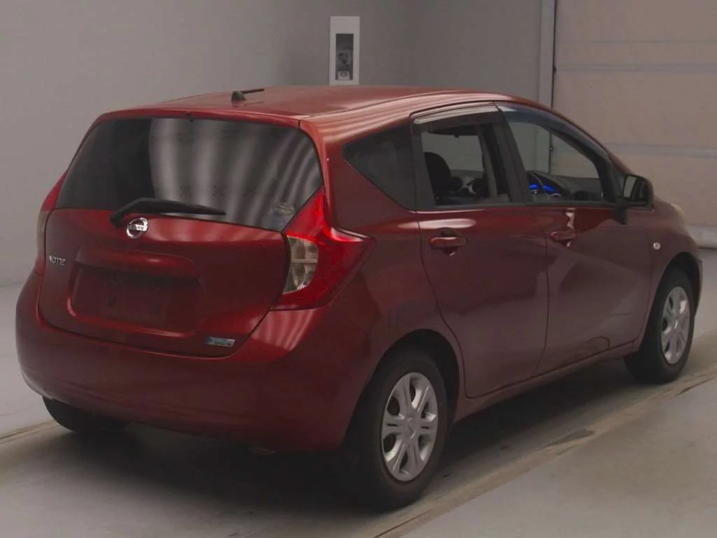Nissan Note  с аукциона в Японии