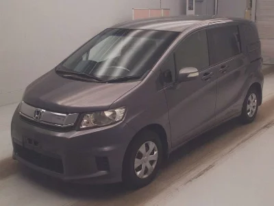 HONDA FREED SPIKE