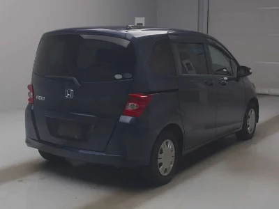 HONDA FREED SPIKE
