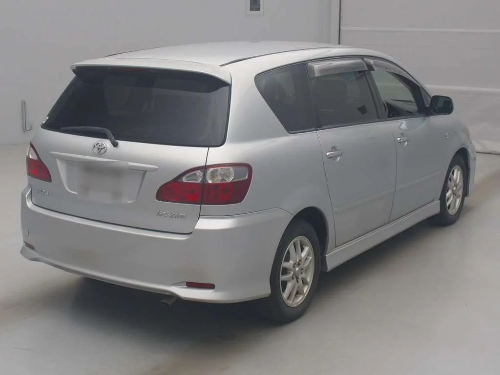 Toyota Ipsum  с аукциона в Японии