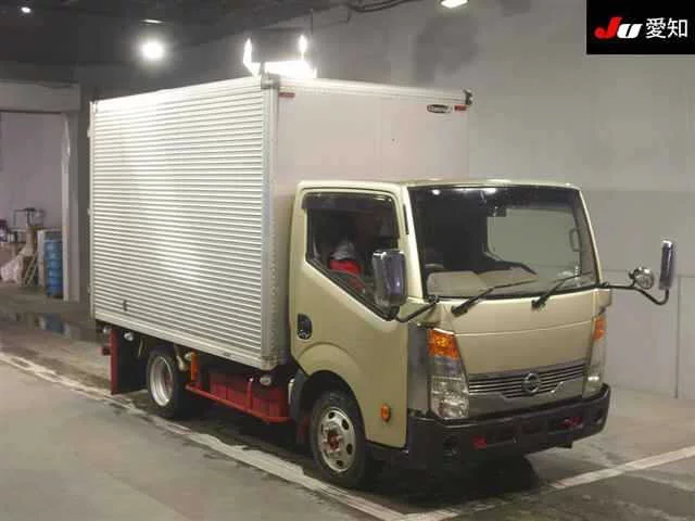 Nissan Atlas  с аукциона в Японии