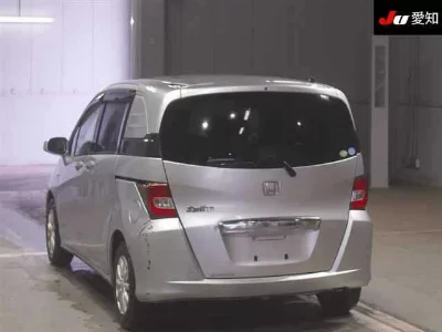 HONDA FREED SPIKE
