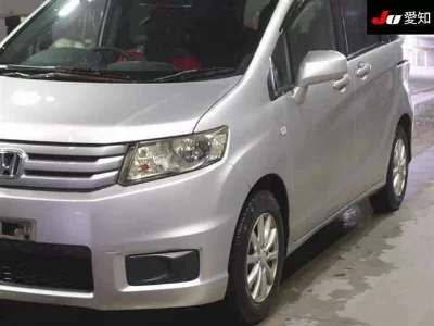 HONDA FREED SPIKE