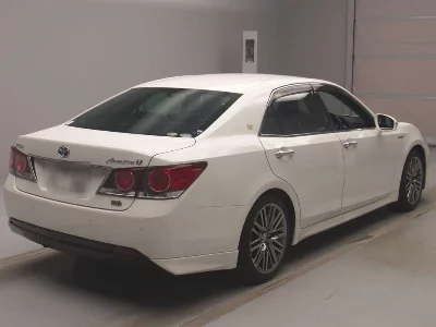 Toyota CROWN HYBRID