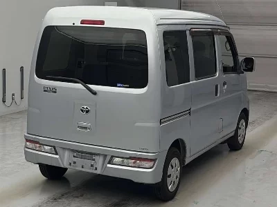Toyota Pixis Van