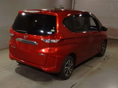 HONDA FREED + HYBRID