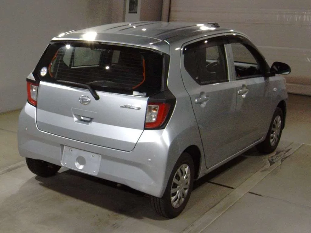 Daihatsu Mira e:S  с аукциона в Японии