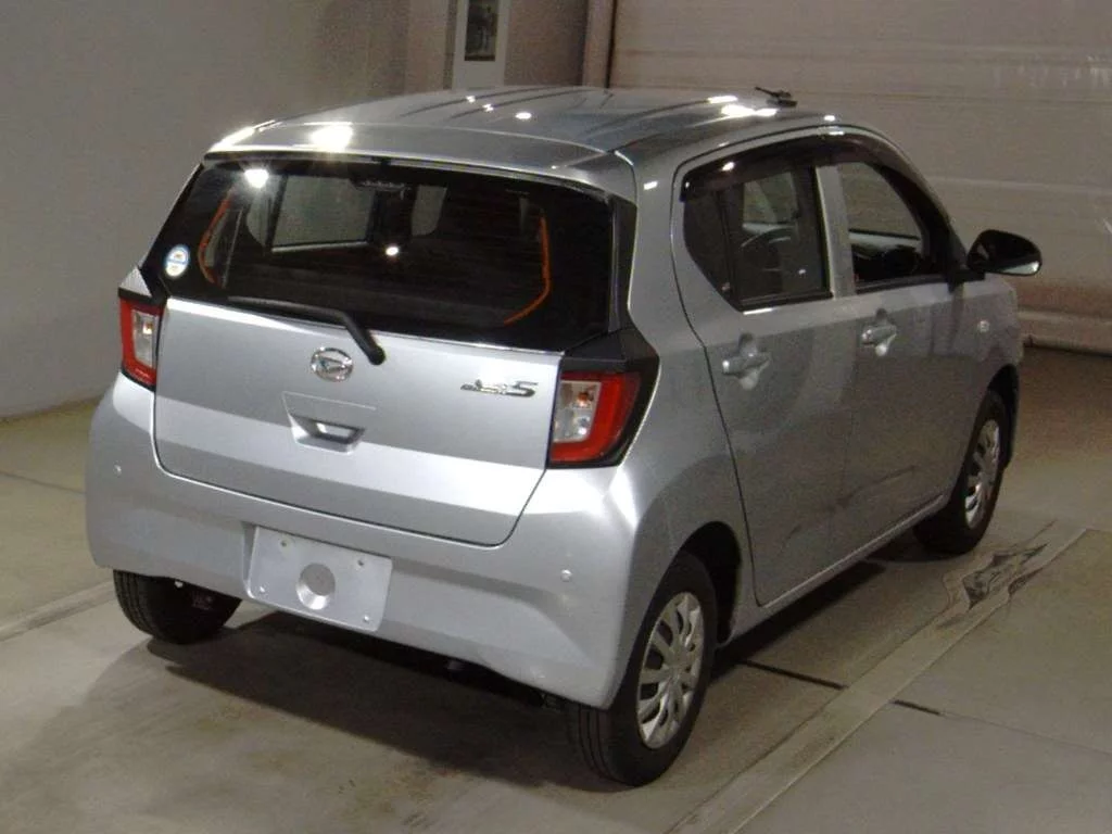 Daihatsu Mira e:S  с аукциона в Японии