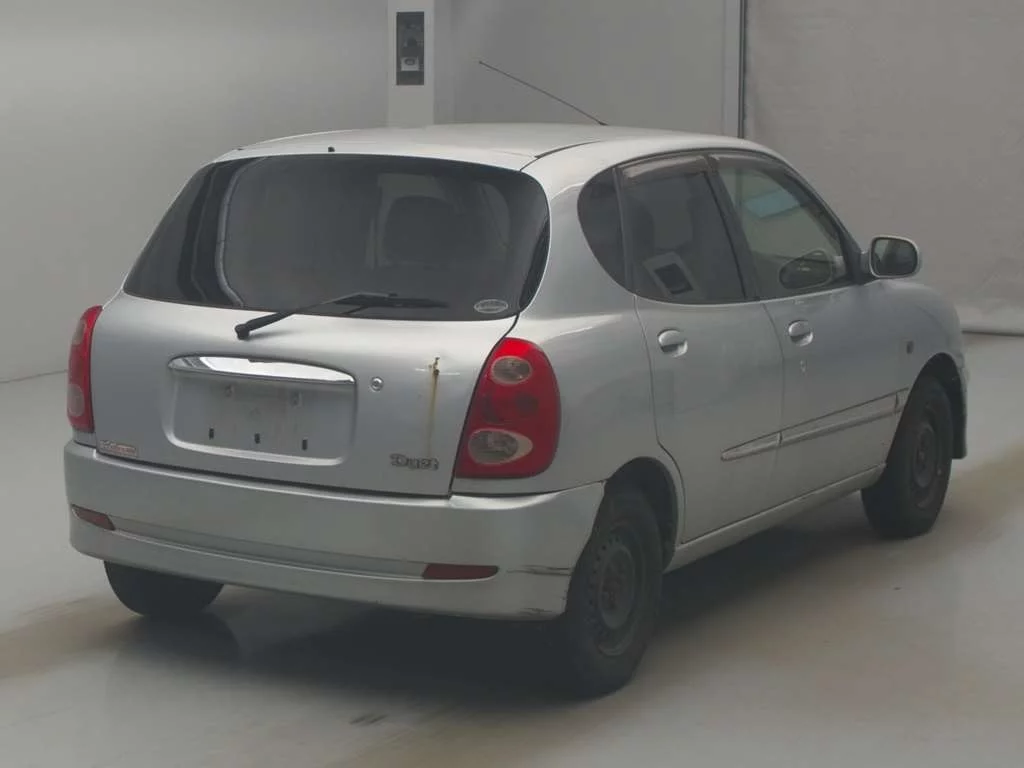 Toyota Duet  с аукциона в Японии