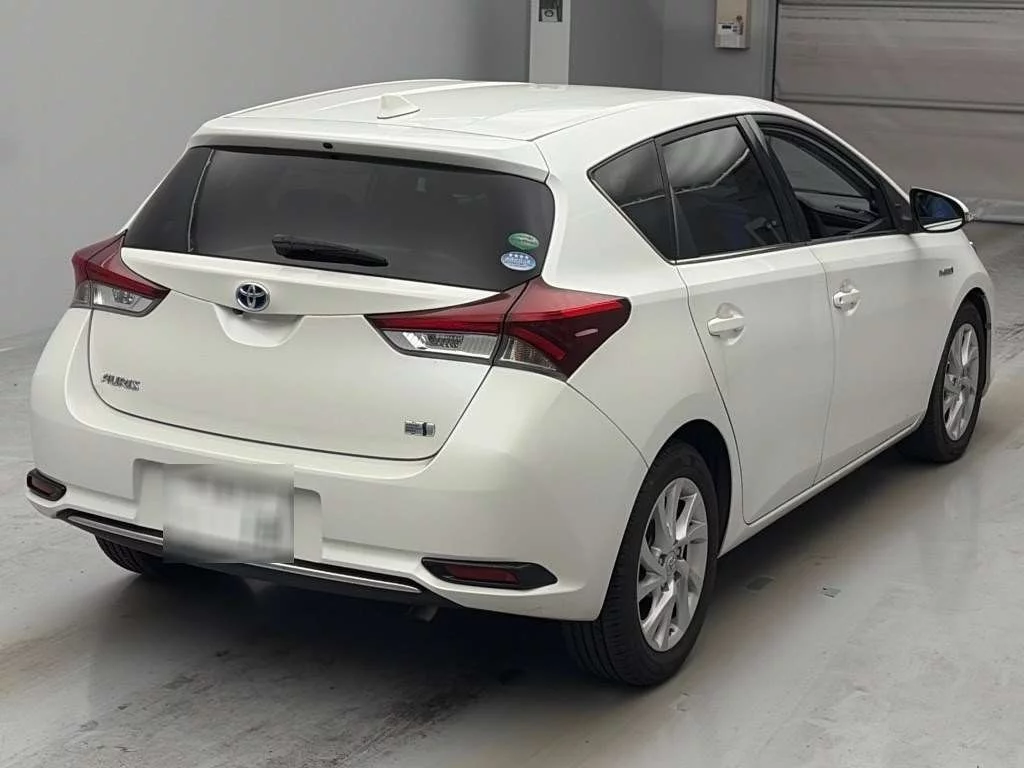 Toyota Auris  с аукциона в Японии