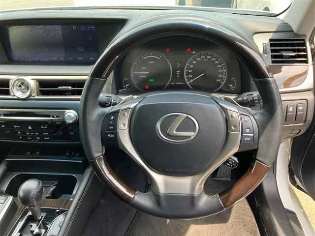 Lexus GS  с аукциона в Японии