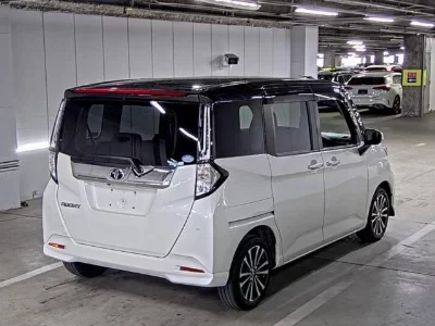 TOYOTA TANK